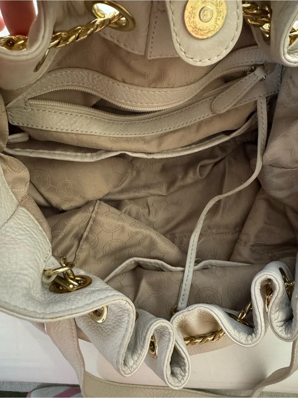 Michael Kors Off-White Pebbled Leather Drawstring Shoulder Bag | Gold Hardware